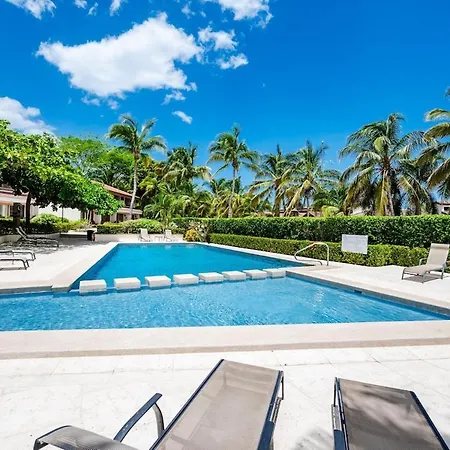 Private Villa Pool Bbq Walk To Beach