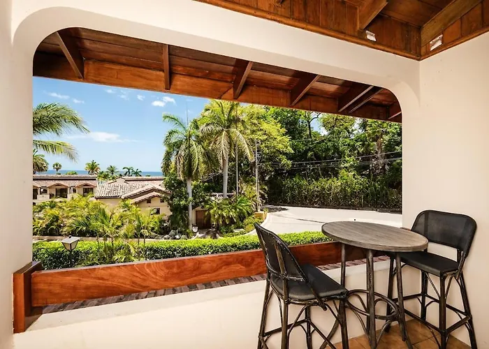 White Walk, Pool & Sunset Terrace Playa Flamingo